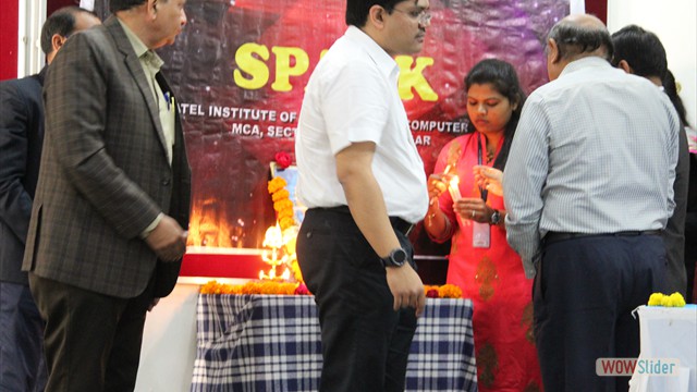 SPARK 2019 - LIGHTING THE LAMP